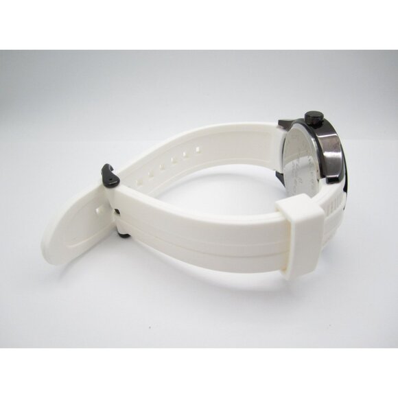 Men Peugeot Quartz 3ATM WR Analog 42mm Round Watch (I14) "New Battery" - Picture 9 of 10